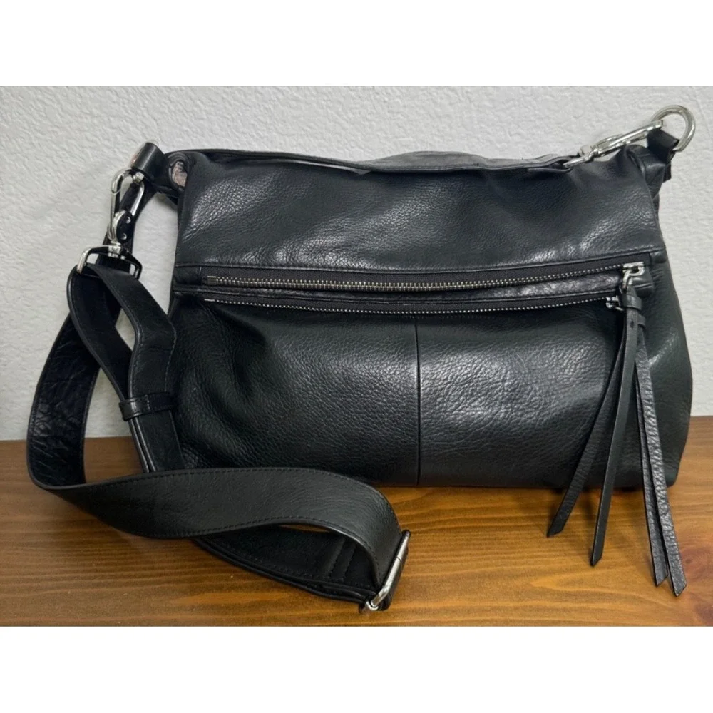 Margot Hobo Black Leather Fold Over Adjustable Shoulder/Crossbody‎ Bag Y2k
